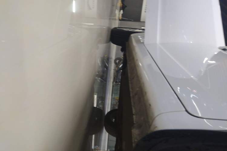 Used Geely Auto Vision 2020 Revised Version 1.5L CVT Asian Games Edition Right Side Sill