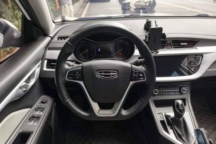 Used Geely Auto Vision 2020 Revised Version 1.5L CVT Asian Games Edition Steering Wheel