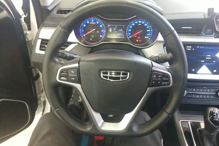 Used Geely Auto Vision 2020 Revised Version 1.5L CVT Asian Games Edition Steering Wheel