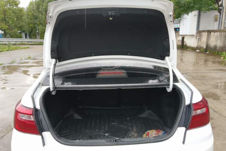 Used Geely Auto Vision 2020 Revised Version 1.5L CVT Asian Games Edition Trunk