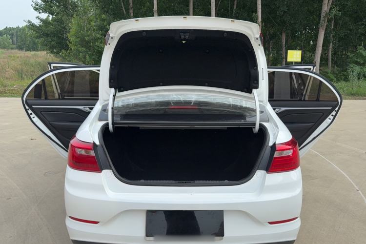 Used Geely Auto Vision 2020 1.5L Manual Value Edition Trunk