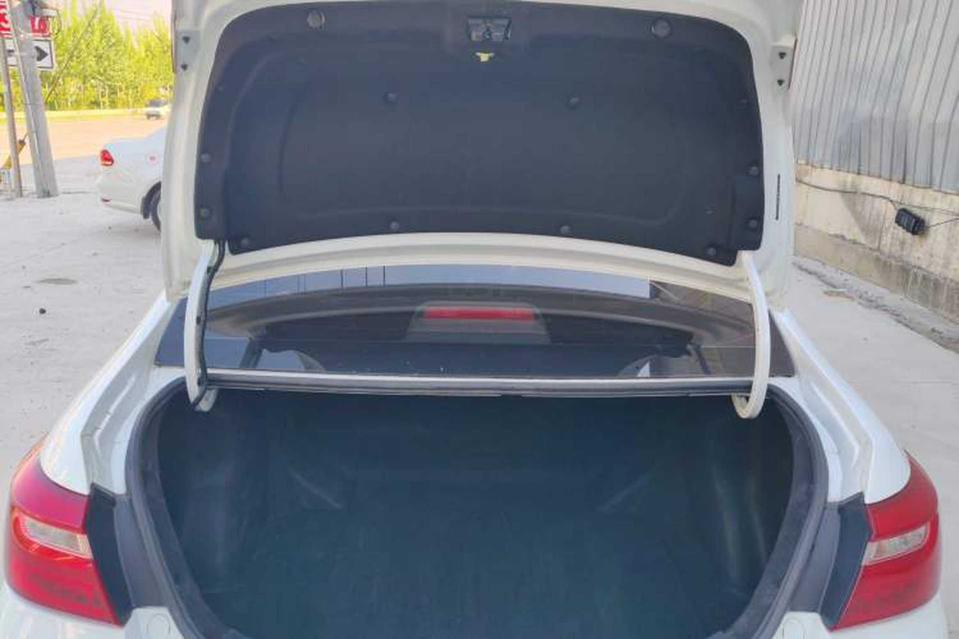 Used Geely Auto Vision 2020 Revised Version 1.5L CVT Asian Games Edition Trunk