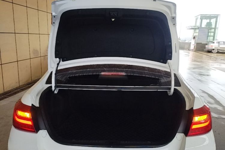 Used Geely Auto Vision 2020 Revised Version 1.5L CVT Asian Games Edition Trunk