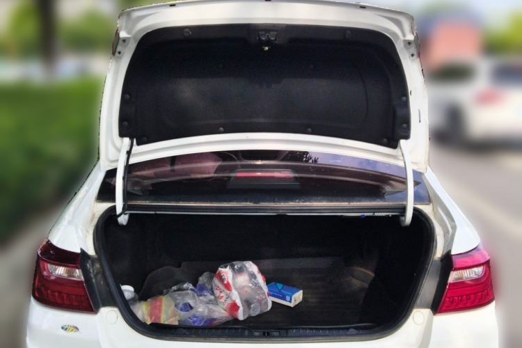 Used Geely Auto Vision 2020 Revised Version 1.5L CVT Asian Games Edition Trunk
