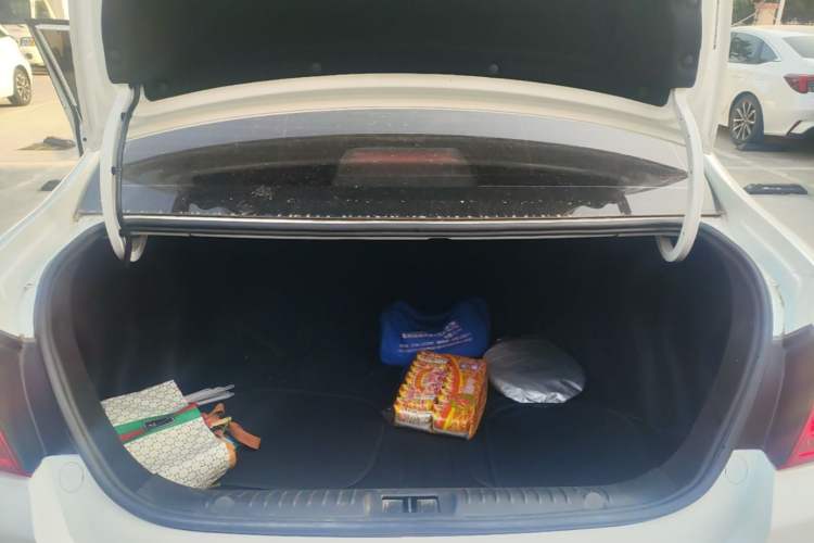 Used Geely Auto Vision 2020 Revised Version 1.5L CVT Asian Games Edition Trunk