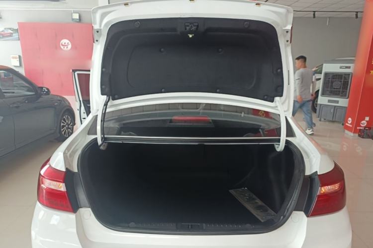 Used Geely Auto Vision 2020 Revised Version 1.5L CVT Asian Games Edition Trunk