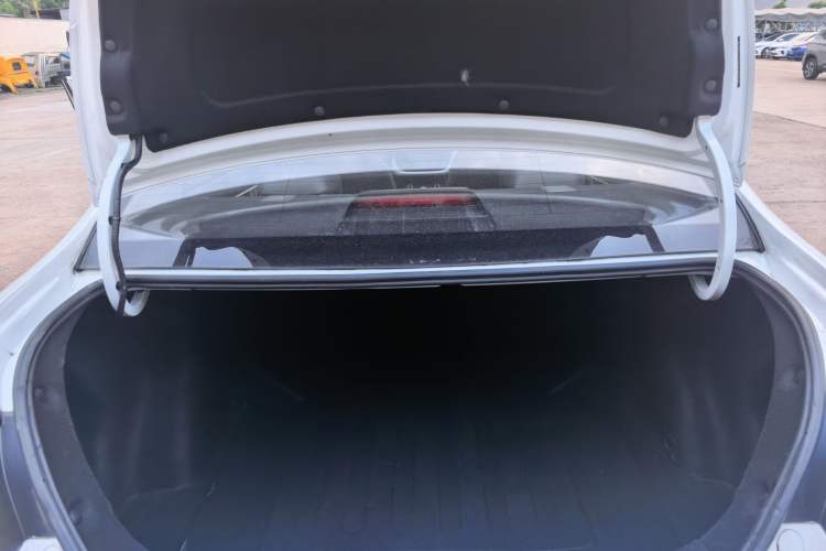 Used Geely Auto Vision 2020 1.5L CVT Asian Games Edition Trunk