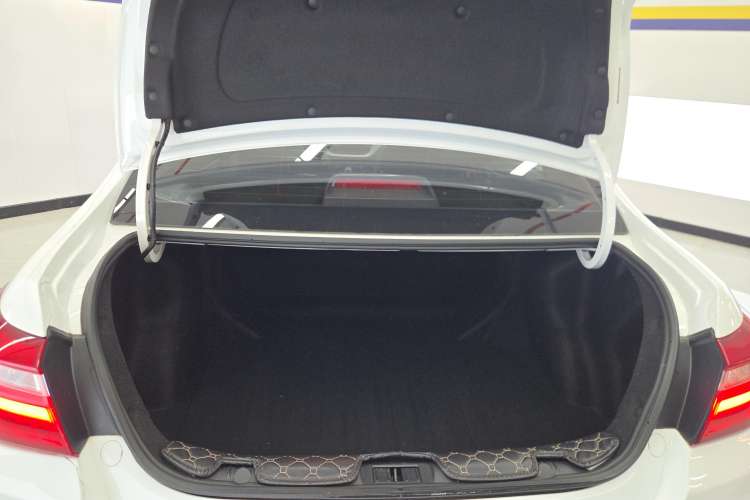 Used Geely Auto Vision 2020 Revised Version 1.5L CVT Asian Games Edition Trunk