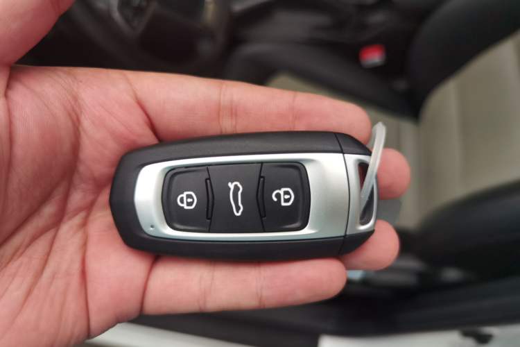 Used Geely Auto Vision 2020 1.5L CVT Asian Games Edition Vehicle Key