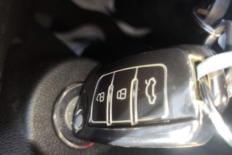 Used Geely Auto Vision 2020 Revised 1.5L Manual Asian Games Edition Vehicle Key