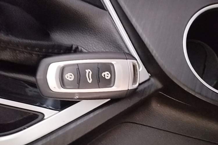 Used Geely Auto Vision 2020 Revised Version 1.5L CVT Asian Games Edition Vehicle Key