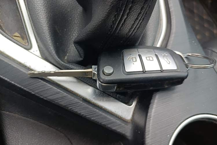 Used Geely Auto Vision 2020 Revised 1.5L Manual Asian Games Edition Vehicle Key