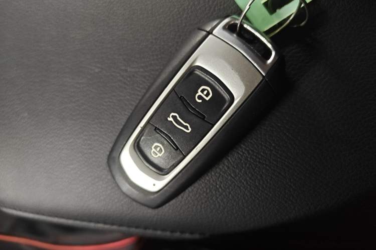 Used Geely Auto Vision 2020 1.5L CVT Asian Games Edition Vehicle Key