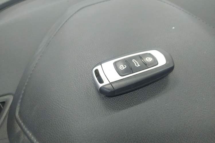 Used Geely Auto Vision 2020 Revised Version 1.5L CVT Asian Games Edition Vehicle Key