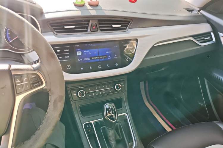 Used Geely Auto Vision 2020 1.5L CVT Luxury Model Audio And AC Panel