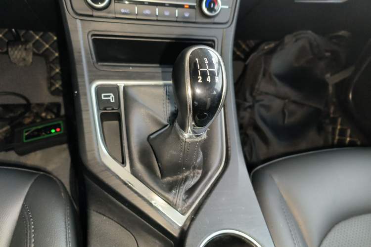 Used Geely Auto Vision 2020 1.5L Manual Asian Games Edition Gear Lever