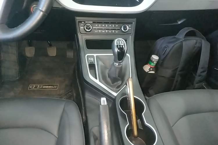 Used Geely Auto Vision 2020 Revised 1.5L Manual Asian Games Edition Gear Lever