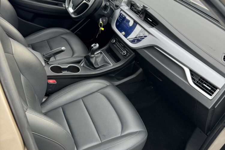 Used Geely Auto Vision 2020 Revised 1.5L Manual Asian Games Edition Interior 3