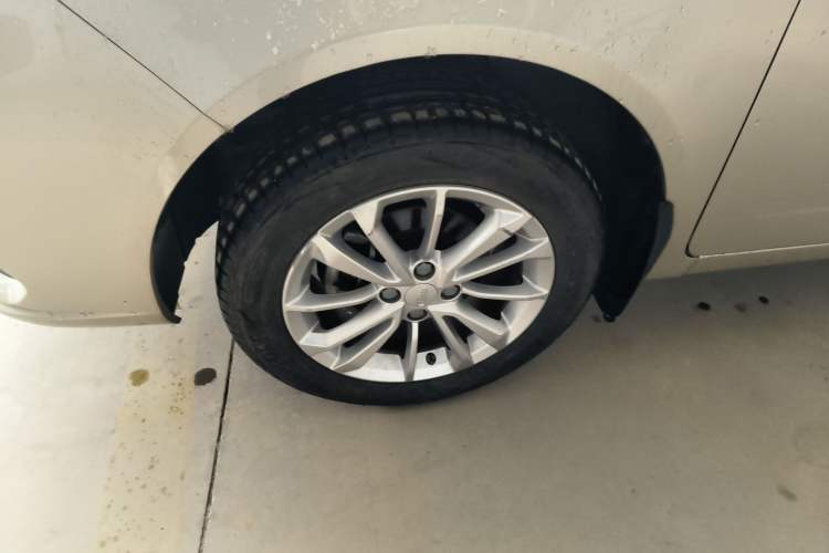 Used Geely Auto Vision 2020 1.5L Manual Asian Games Edition Left Front Wheel Hub