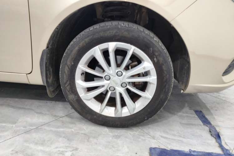 Used Geely Auto Vision 2020 1.5L CVT Value Edition Left Front Wheel Hub