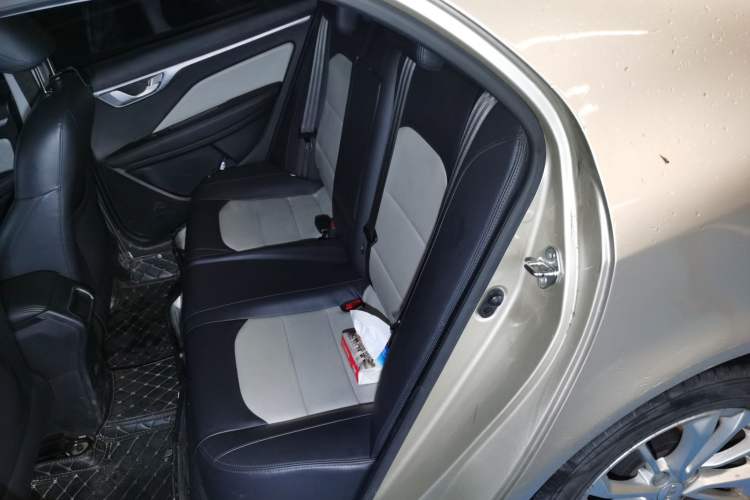 Used Geely Auto Vision 2020 1.5L CVT Asian Games Edition Left Rear Seat