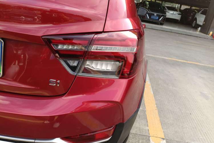 Used Geely Auto Vision S1 2018 1.4T CVT Fengchi Model Exterior 2
