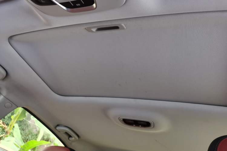 Used Geely Auto Vision S1 2019 Upgraded Model 1.5L CVT Luxury Version Headliner