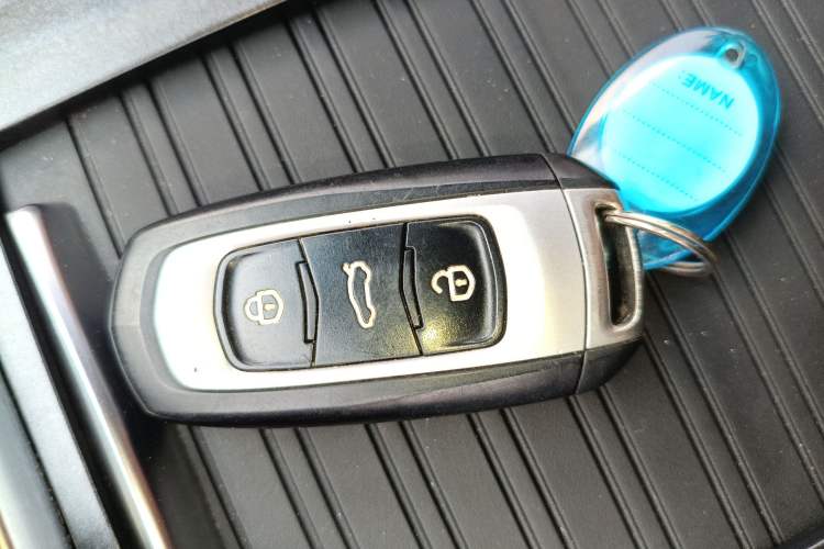 Used Geely Auto Vision S1 2018 1.4T CVT Fengchi Model Interior 1