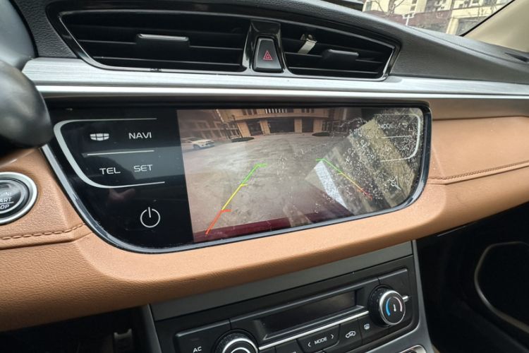 Used Geely Auto Vision S1 2018 1.4T CVT FENGXING Model Interior 10