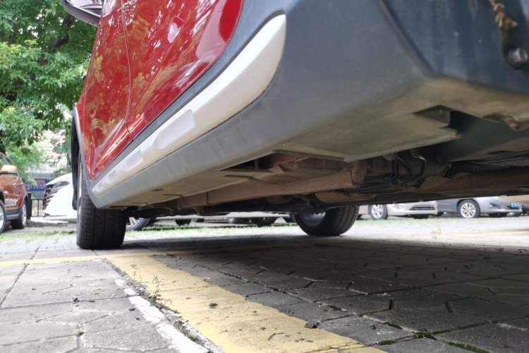 Used Geely Auto Vision S1 2019 Upgraded Model 1.5L CVT Luxury Version Left Side Sill