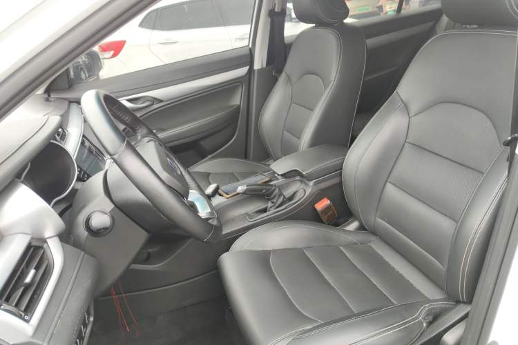 Used Geely Auto Vision S1 2019 Upgraded Model 1.5L Manual Elite Version Left Front Seat