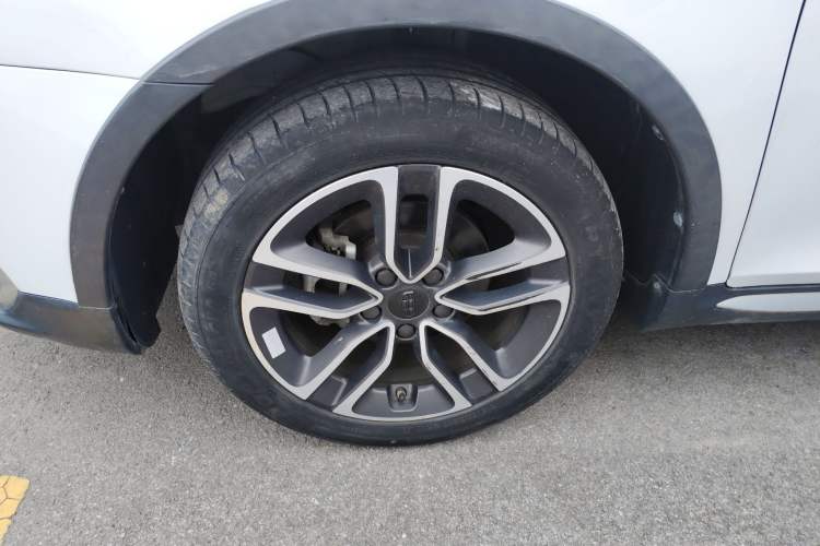 Used Geely Auto Vision S1 2019 Upgraded Model 1.5L Manual Elite Version Left Front Wheel Hub