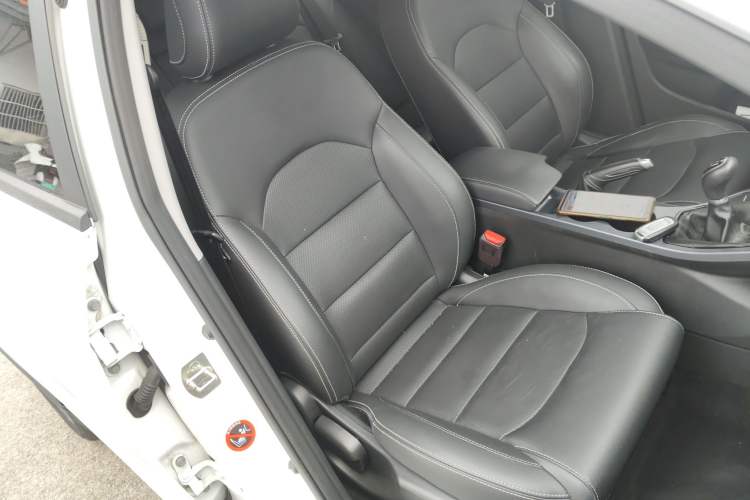 Used Geely Auto Vision S1 2019 Upgraded Model 1.5L Manual Elite Version Right Front Seat