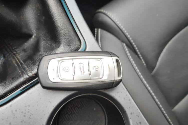 Used Geely Auto Vision S1 2019 Upgraded Model 1.5L Manual Elite Version Vehicle Key