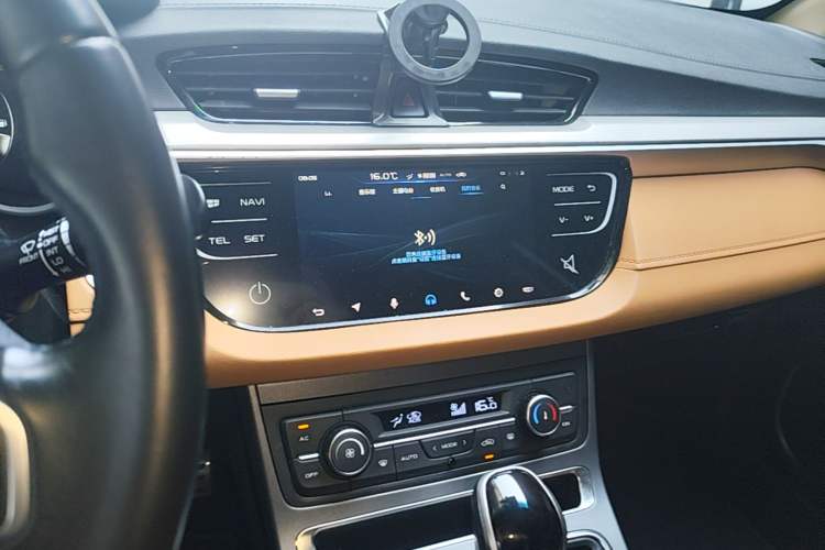 Used Geely Auto Vision S1 2018 1.4T CVT Fēngruì Model Audio And AC Panel