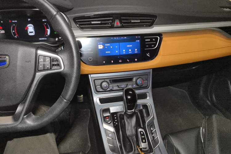 Used Geely Auto Vision S1 2018 1.4T CVT FENGXING Model Audio And AC Panel