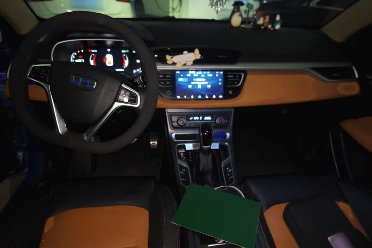 Used Geely Auto Vision S1 2018 1.4T CVT FENGXING Model Center Console