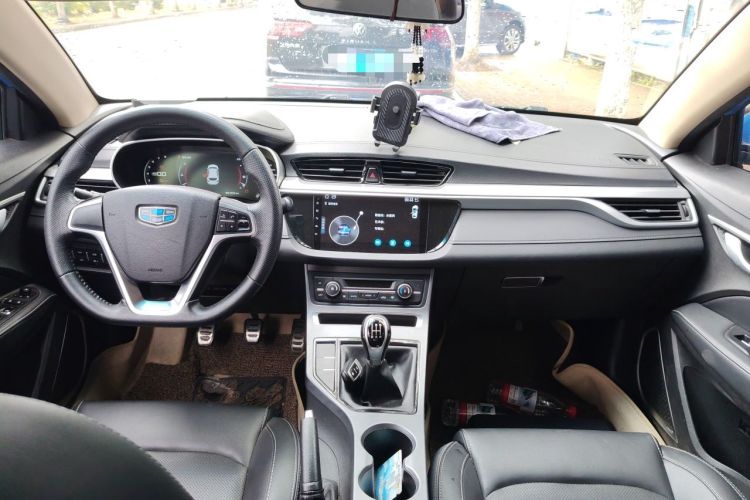 Used Geely Auto Vision S1 2018 1.5L Manual FENGXING Model Center Console