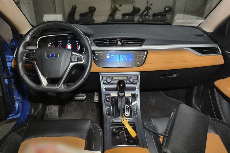 Used Geely Auto Vision S1 2018 1.4T CVT FENGXING Model Center Console