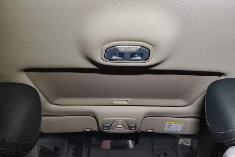 Used Geely Auto Vision S1 2018 1.4T CVT FENGXING Model Headliner