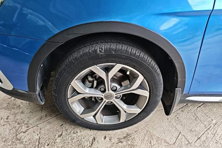 Used Geely Auto Vision S1 2018 1.5L Manual FENGXING Model Left Front Wheel Hub