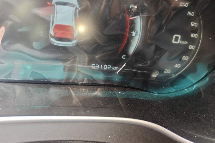 Used Geely Auto Vision S1 2018 1.4T CVT FENGXING Model Odometer Close Up