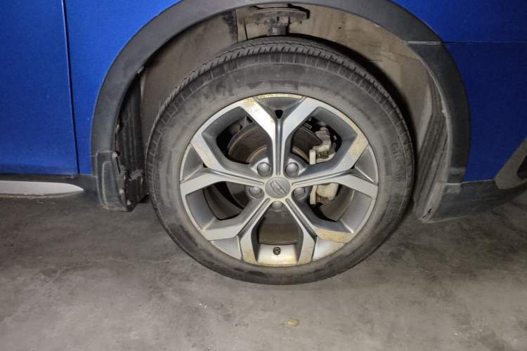Used Geely Auto Vision S1 2018 1.4T CVT FENGXING Model Right Front Wheel Hub