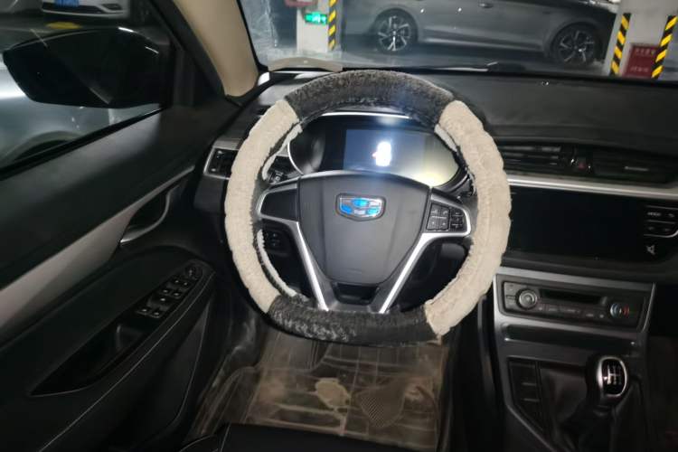 Used Geely Auto Vision S1 2018 1.5L Manual FENGXING Model Steering Wheel