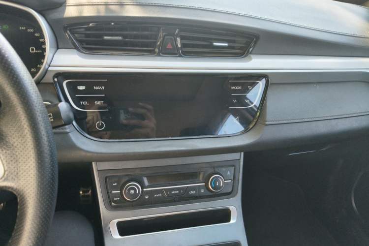 Used Geely Auto Vision S1 2018 1.5L Manual FENGXING Model Audio And AC Panel