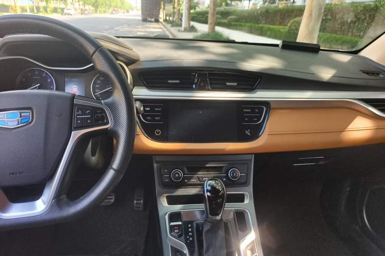 Used Geely Auto Vision S1 2018 1.4T CVT Fengchi Model Audio And AC Panel