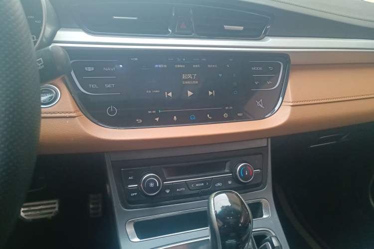 Used Geely Auto Vision S1 2018 1.4T CVT FENGXING Model Audio And AC Panel
