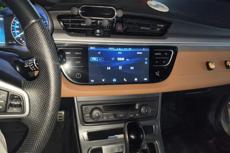 Used Geely Auto Vision S1 2018 1.4T CVT Fengchi Model Audio And AC Panel