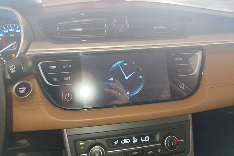 Used Geely Auto Vision S1 2018 1.4T CVT Fengchi Model Audio And AC Panel