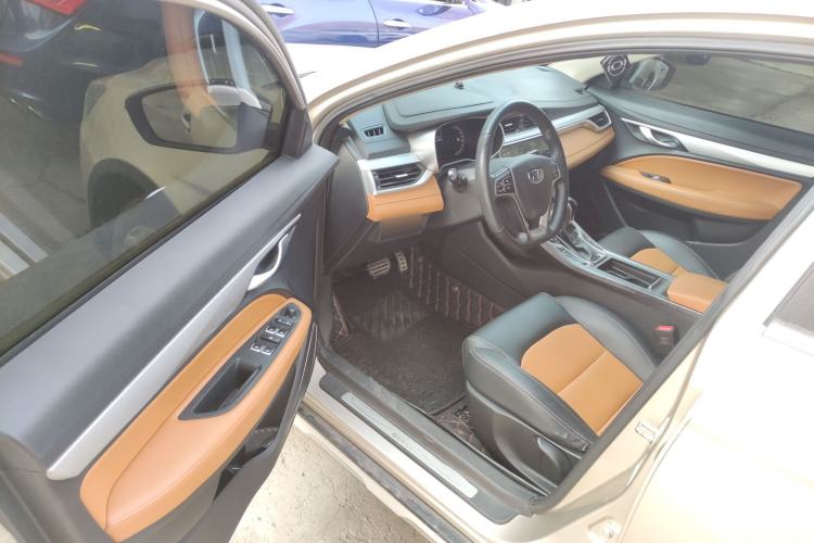 Used Geely Auto Vision S1 2018 1.4T CVT FENGXING Model Driver Seat